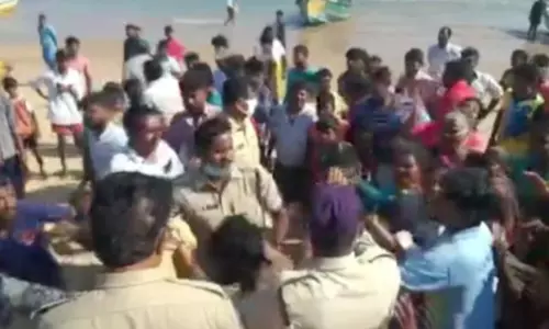 ప్రకాశం జిల్లాలో ఇరు గ్రామాల మత్స్యకారుల మధ్య వివాదం