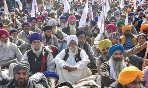 రైతులు గర్జించారు..టెక్కీలు కదిలారు..!