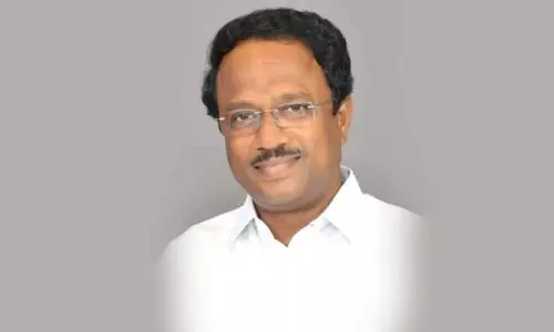 మాజీ మంత్రి లక్ష్మారెడ్డి సంచలన వ్యాఖ్యలు