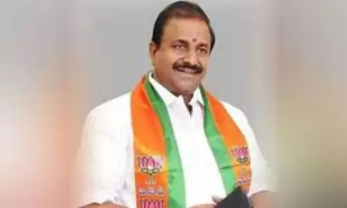 రాజధాని అంశంలో వైసీపీ పై ఒత్తిడి తెస్తాం :  సోము వీర్రాజు