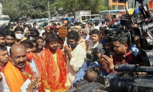 బీజేపీతోనే పాతబస్తీ అభివృద్ధి సాధ్యం : బండి సంజయ్