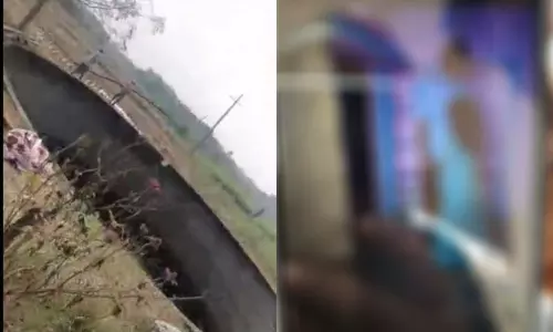 విషాదం : రెండు ప్రేమ జంటలు ఆత్మహత్య విషాదం : రెండు ప్రేమ జంటలు ఆత్మహత్య