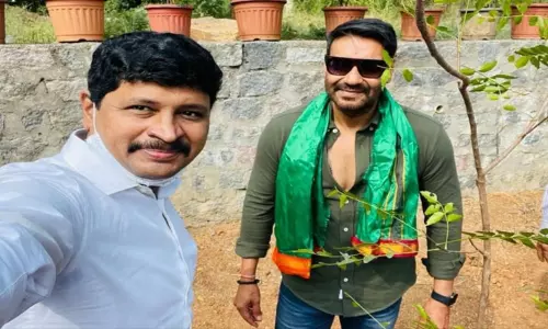 గ్రీన్ ఇండియా ఛాలెంజ్: మొక్క‌లు నాటిన అజ‌య్ దేవ‌గ‌ణ్‌