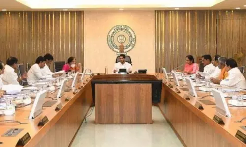 సినిమా థియేటర్లకు ఏపీ సర్కార్ బొనాంజా ఏంటి?