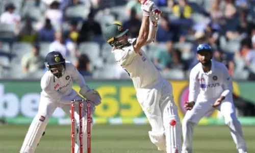 ఆస్ట్రేలియా ఘన విజయం ఆస్ట్రేలియా ఘన విజయం