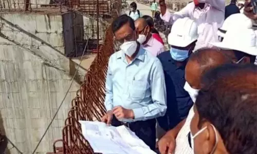 పోలవరంలో ప్రాజెక్ట్‌ అథారిటీ సీఈవో పర్యటన