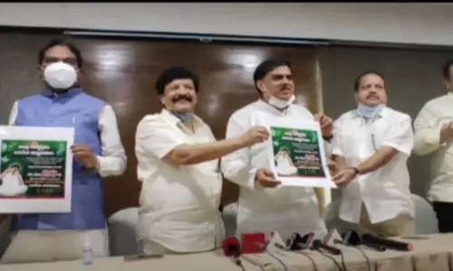 28న జిల్లా కలెక్టరేట్ల ఎదుట ధర్నాలకు జనసేన పిలుపు 28న జిల్లా కలెక్టరేట్ల ఎదుట ధర్నాలకు జనసేన పిలుపు