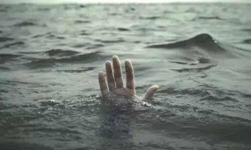 పులిగుండాల ప్రాజెక్ట్లో ముగ్గురు గల్లంతు పులిగుండాల ప్రాజెక్ట్లో ముగ్గురు గల్లంతు