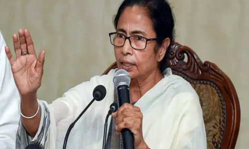 ఆర్థికవేత్త అమర్త్యసేన్‌కు అండగా నిలిచిన ప.బెంగాల్ సీఎం మమతా బెనర్జీ