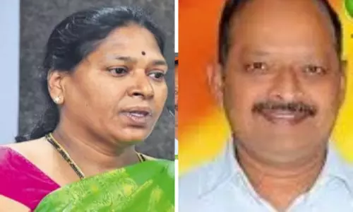 చీరాల వైసీపీలో మరోసారి భగ్గుమన్న విభేదాలు చీరాల వైసీపీలో మరోసారి భగ్గుమన్న విభేదాలు