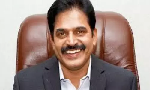 తెలంగాణ కాంగ్రెస్ సీనియర్లతో అధిష్టానం సంప్రదింపులు