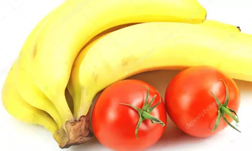 కర్నూలు జిల్లాలో అరటి, టమోటా ధరల పతనం కర్నూలు జిల్లాలో అరటి, టమోటా ధరల పతనం