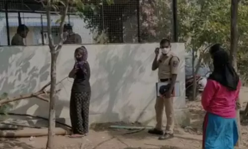 కీసరలో రేవ్‌ పార్టీ కలకలం