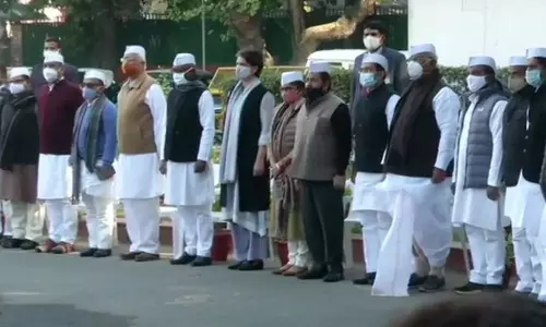 సారథులు లేకుండా కాంగ్రెస్ వ్యవస్థాపక దినోత్సవం.. 135 ఏళ్ళ కాంగ్రెస్ ఇక సత్తా కోల్పోతున్నదా ?