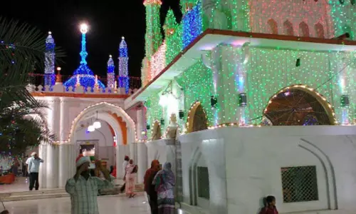 నిరాడంబరంగా కడప పెద్ద దర్గా ఉత్సవాలు