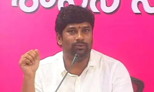 బండి సంజయ్ పద్దతి మార్చుకోవాలి : బాల్క సుమన్