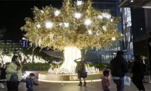 కరోనా ఎఫెక్ట్ : ఆ ఒక్క దేశం మినహ.. న్యూయర్ వేడుకలకు దూరంగా ప్రపంచ దేశాలు..