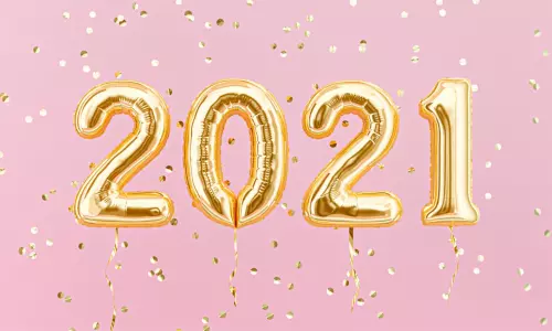 నాలుగు గోడలకే పరిమితమైన కొత్త సంవత్సరం వేడుకలు నాలుగు గోడలకే పరిమితమైన కొత్త సంవత్సరం వేడుకలు