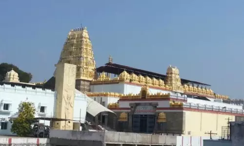 విజయవాడలో సీతమ్మ విగ్రహం ధ్వంసం ఘటనపై విచారణ విజయవాడలో సీతమ్మ విగ్రహం ధ్వంసం ఘటనపై విచారణ