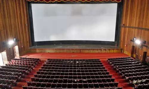 తమిళనాడు సర్కార్కు షాక్ ఇచ్చిన కేంద్రం తమిళనాడు సర్కార్కు షాక్ ఇచ్చిన కేంద్రం