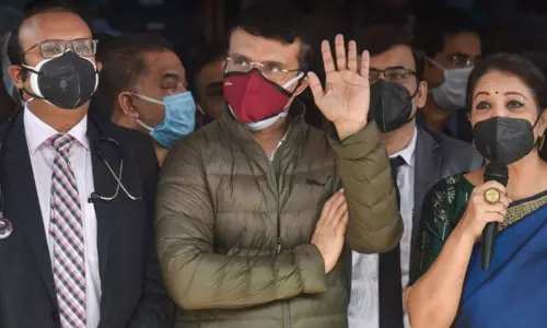 Sourav Ganguly : ఆస్పత్రి నుంచి దాదా డిశ్చార్జ్.. Sourav Ganguly : ఆస్పత్రి నుంచి దాదా డిశ్చార్జ్..