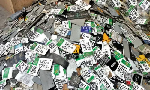 Car register number auction