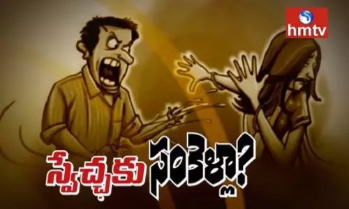 శిక్ష పడేలా చేయాల్సిన కమిషన్ సభ్యురాలే నోరుజారితే..!