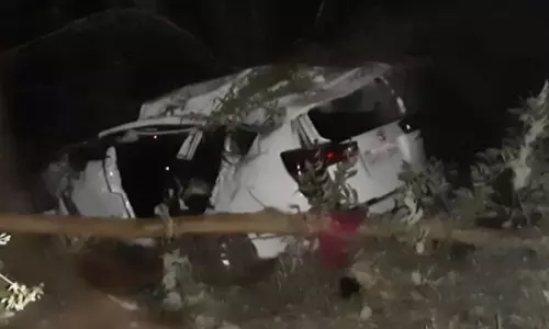 Union minister Shripad Naik injured in road accident in Karnataka Union minister Shripad Naik injured in road accident in Karnataka