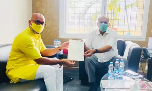 nizamabad mp Dharmapuri Aravind meet cs somesh kumar