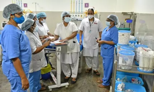 ఏపీలో తొలిరోజు ముగిసిన వ్యాక్సినేషన్.. ఎంతమందికి వేశారంటే ఏపీలో తొలిరోజు ముగిసిన వ్యాక్సినేషన్.. ఎంతమందికి వేశారంటే