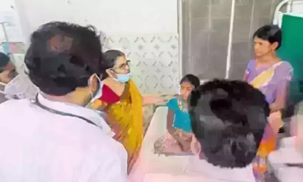 పశ్చిమగోదావరిలో మళ్లీ  వచ్చిన వింత వ్యాధి