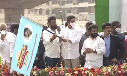 cm jagan launches ration door delivery vehicles