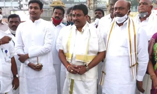 రామతీర్థం ఆలయం పునర్నిర్మాణంపై కీలక వ్యాఖ్యలు చేసిన మంత్రి వెల్లంపల్లి