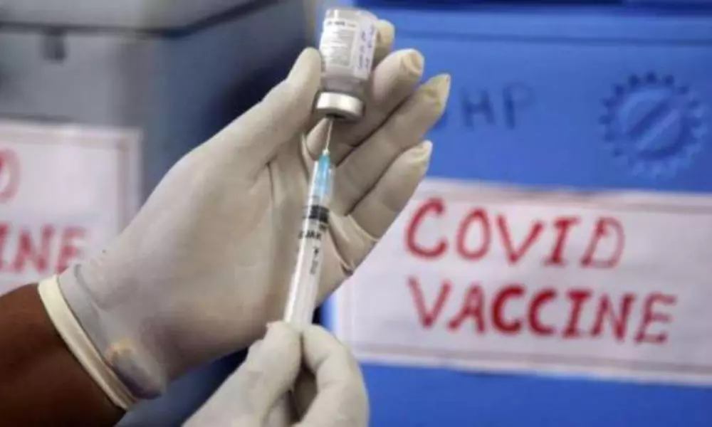 Dr. Dhanalakshmi took the corona vaccine in Ongole, is in critical condition
