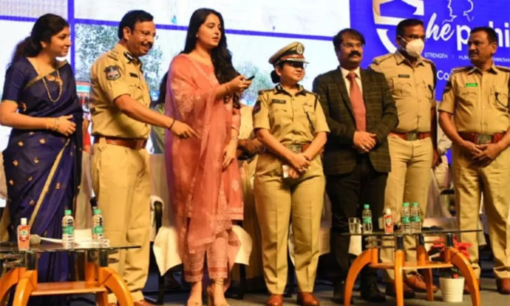Anushka Shetty Praise Telangana Police