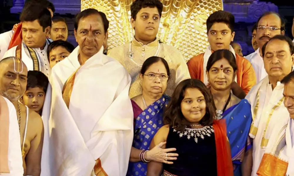 Today and Tomorrow Chief Minister KCR Family Tour in Varanasi