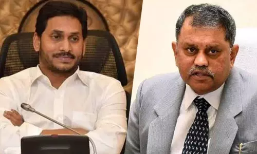 ఎస్‌ఈసీ, సర్కార్ మధ్య ముదురుతోన్న వార్‌.. వేటేసిన అధికారులకు కీలక పోస్టింగులు
