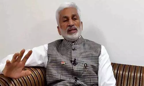 చంద్రబాబు చంద్రముఖిలా మారి నిమ్మగడ్డలోకి ప్రవేశించారు : విజయసాయిరెడ్డి