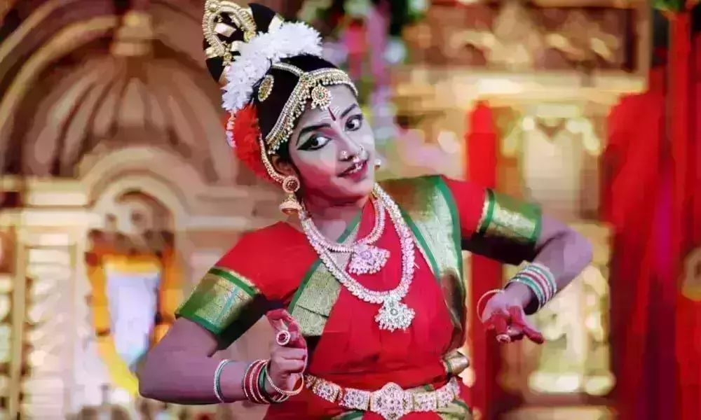 నాట్య మయూరి.. ఆమె నృత్యం అమేయం! విశాఖ చిన్నారి అమేయ గురించి మీకు తెలుసా..? నాట్య మయూరి.. ఆమె నృత్యం అమేయం! విశాఖ చిన్నారి అమేయ గురించి మీకు తెలుసా..?