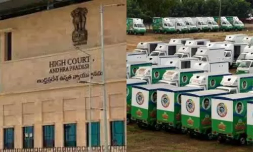 రేషన్ పంపిణీ ఏపీ హైకోర్టు గ్రీన్ సిగ్నల్ .. వాహనాలపై ఫోటోలు, పార్టీ గుర్తులు వద్దు: హైకోర్టు రేషన్ పంపిణీ ఏపీ హైకోర్టు గ్రీన్ సిగ్నల్ .. వాహనాలపై ఫోటోలు, పార్టీ గుర్తులు వద్దు: హైకోర్టు
