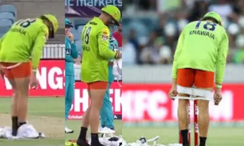 బిగ్‌బాష్‌ లీగ్‌:  గ్రౌండ్‌లోనే ప్యాంట్ విప్పిన క్రికెటర్.. వీడియో వైరల్‌