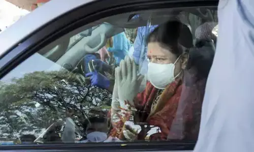 శశికళ రీ ఎంట్రీ ఎఫెక్ట్ ఎలా ఉండబోతోంది..? అన్నాడీఎంకే పాలకులలో వణుకు మొదలైందా? శశికళ రీ ఎంట్రీ ఎఫెక్ట్ ఎలా ఉండబోతోంది..? అన్నాడీఎంకే పాలకులలో వణుకు మొదలైందా?