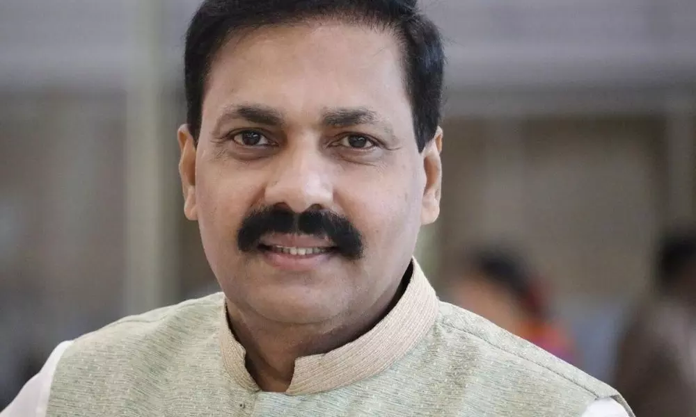 నిమ్మగడ్డ నిర్ణయాలు ప్రజాస్వామ్యానికి గొడ్డలి పెట్టు : కాకాణి నిమ్మగడ్డ నిర్ణయాలు ప్రజాస్వామ్యానికి గొడ్డలి పెట్టు : కాకాణి