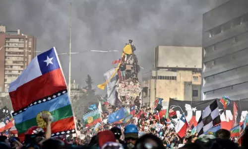 చిలీలో హింసాత్మకంగా మారిన ర్యాలీ