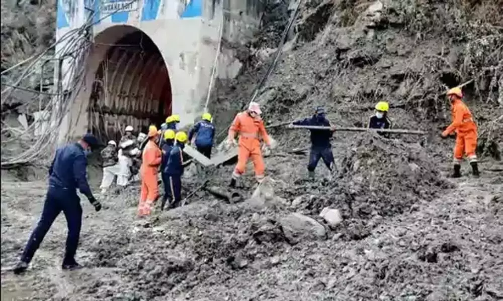 The rescue operation is going on in Uttarakhand