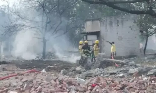 తమిళనాడులో ఘోర ప్రమాదం.. 11మంది సజీవ దహనం