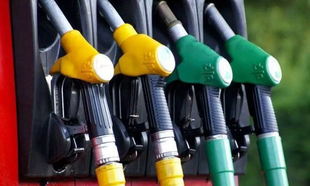 Petrol Price is near to a hundred rupees in Meto Cities