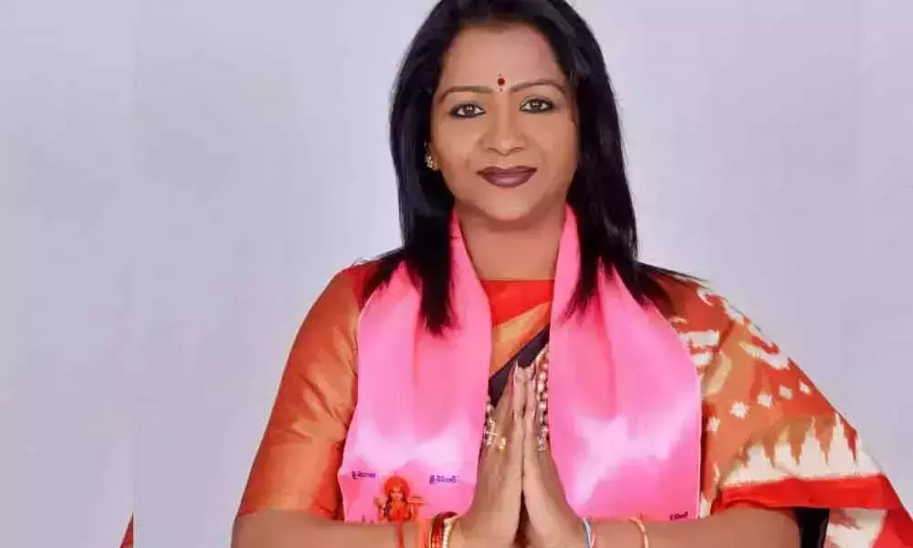 మేయర్ విజయలక్ష్మికి రూ.లక్ష జరిమానా