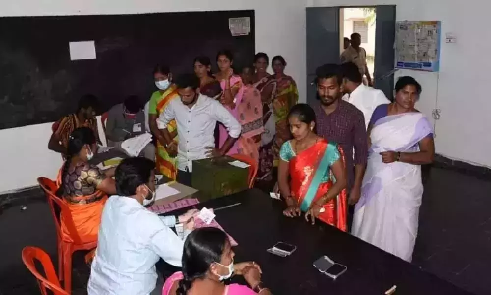 ఏపీ వ్యాప్తంగా ముగిసిన రెండో విడత పంచాయతీ పోలింగ్