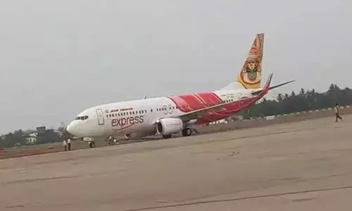 Major mishap averted at Gannavaram Major mishap averted at Gannavaram